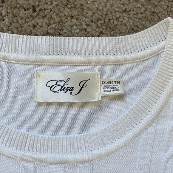 Eliza J ~ White Fit and Flare Midi Dress ~ Flared Sleeve ~ Knit Look ~ Size XXL - Picture 7 of 8